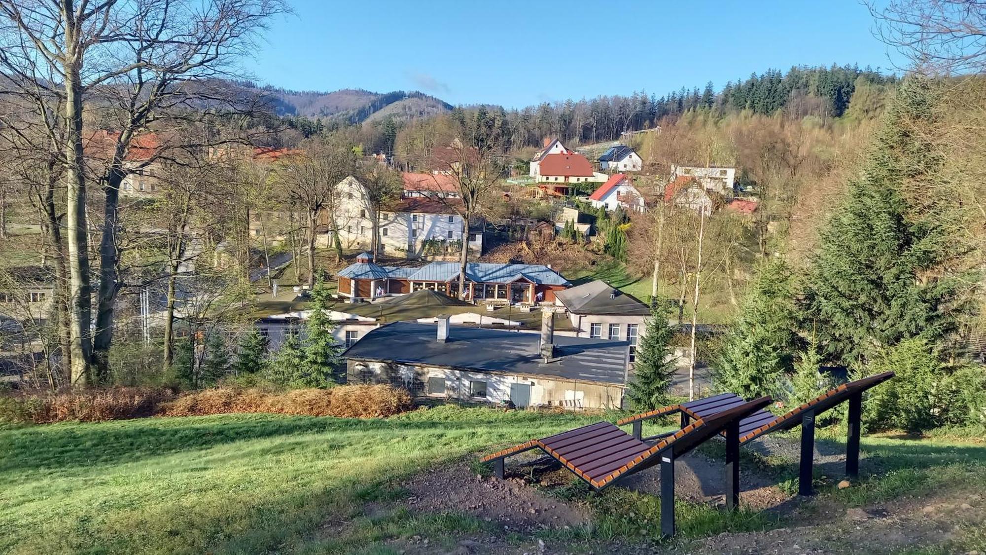Minisowa Apartamento Jedlina-Zdroj Exterior foto